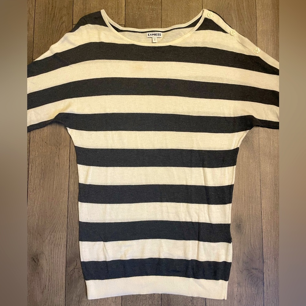 EXPRESS White & Gray Sweater